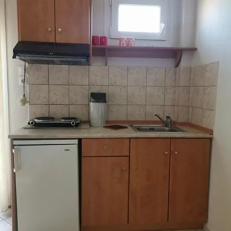 Helios Apartment *