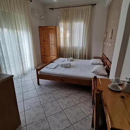 Helios Apartment *
